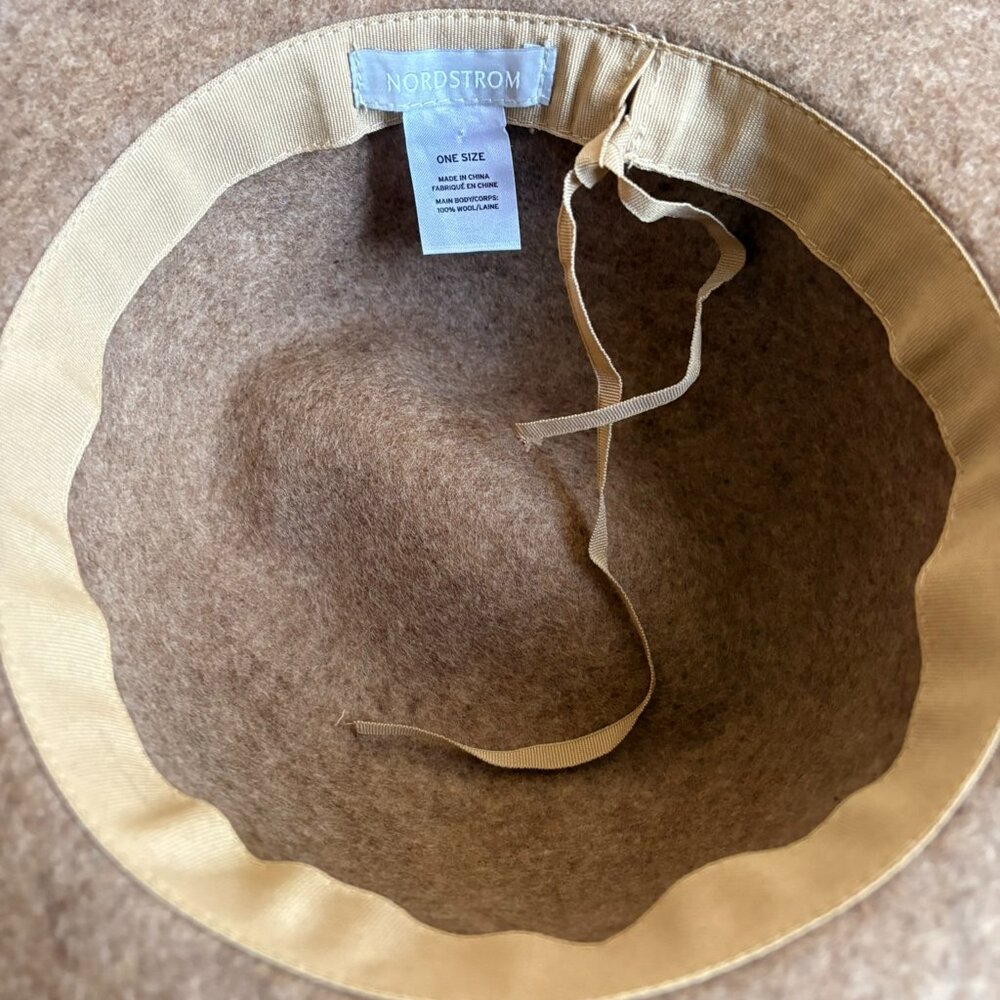 wool hat - Picture 2 of 2